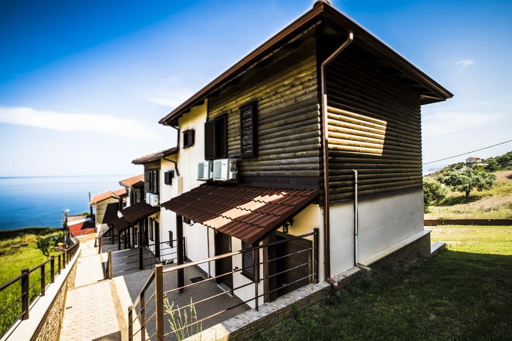 Wooden Nest Apartment Akhladheri Exterior photo